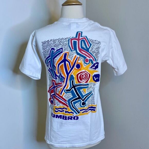 Vintage 1990s Umbro Graphic Soccer T-Shirt‎ - Picture 4 of 6